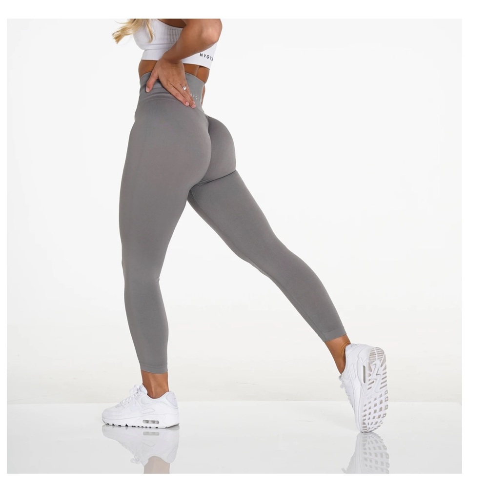 NVGTN light grey solid seamless leggings Small